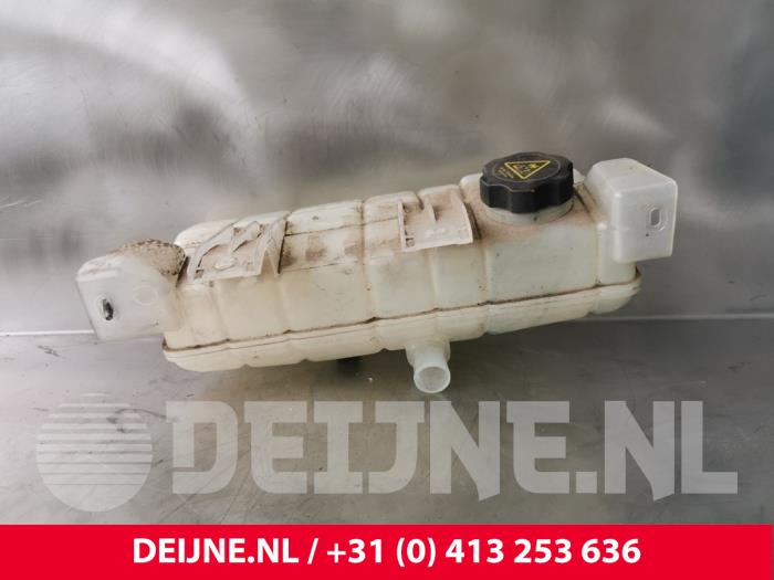 Tesla Model S Ausgleichsbehälter O203529