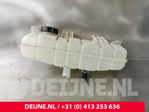 Tesla Model S Ausgleichsbehälter O203529 foto 2