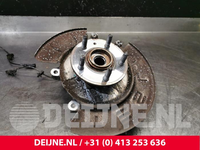 Tesla Model S Achsschenkel rechts hinten O203534