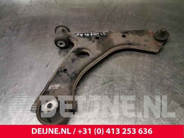 Fiat Fiorino Querlenker unten rechts vorne O203600