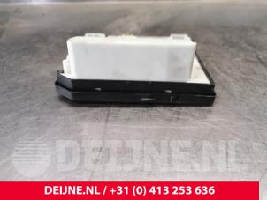 Opel Movano Zekeringkast O203655 foto 3