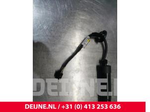 Volvo XC40 Gasdemper rechts-achter O9990002062 foto 3