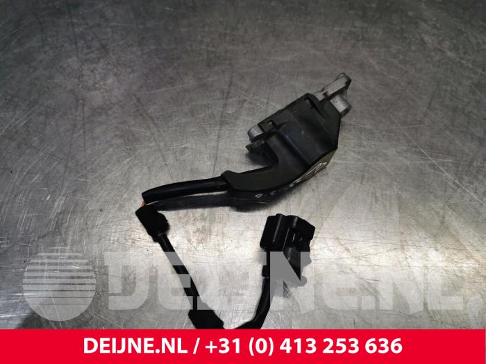 Volvo V40 Airbag-Sensor O203854