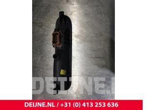 Renault Espace Elektrisch Raam Schakelaar O203911 foto 2