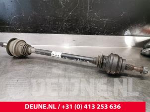 Gebruikte Steekas links-achter Mercedes Vito (447.6) 2.0 114 CDI 16V Prijs € 181,50 Inclusief btw aangeboden door van Deijne Onderdelen Uden B.V.