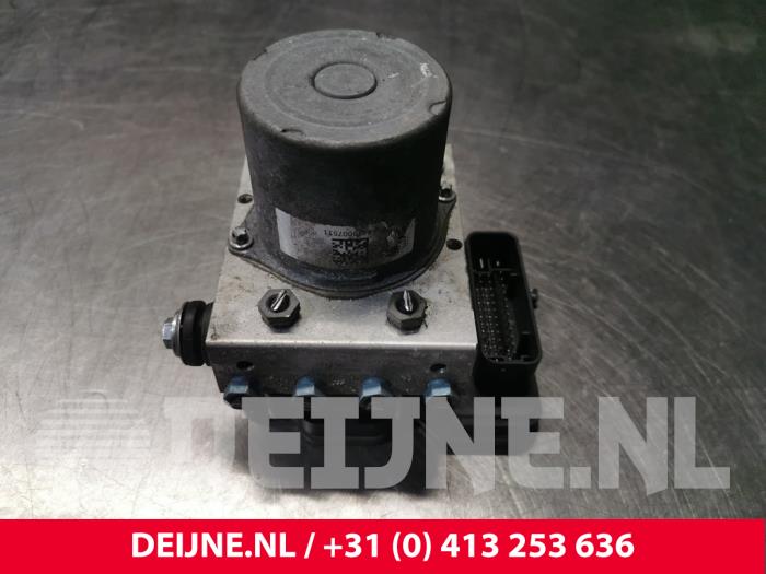 Mercedes Vito ABS Pumpe O203963