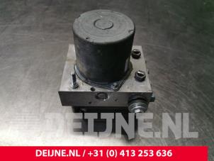 Mercedes Vito ABS pump O203963 photo 2