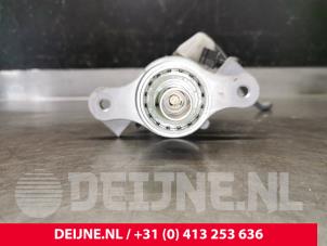 Mercedes Vito Master cylinder O203978 photo 3