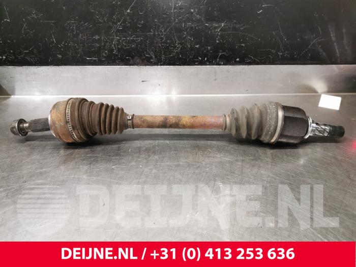 Opel Vivaro Antriebswelle links vorne O204097