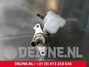 Opel Vivaro Hauptbremszylinder O204118 foto 3