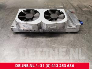 Tesla Model S Autopilot controle unit O204169 foto 2