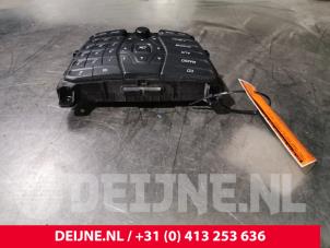 Ford Transit Custom Radiobedienfeld O204176 foto 2