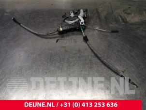Mercedes Vito Türschlossmechanik 2-türig links O204182 foto 3