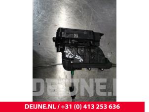 Mercedes Vito Türschlossmechanik 2-türig links O204182 foto 2