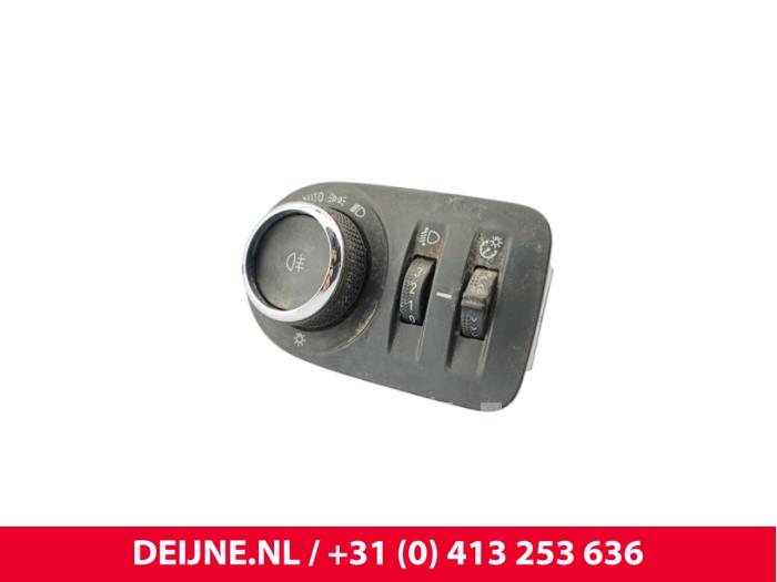 Opel Combo Light switch O204232