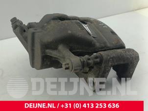 Opel Combo Remklauw (Tang) links-voor O204240 foto 2