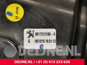 Opel Combo Ruitmechaniek 2Deurs links-voor O204266 foto 3