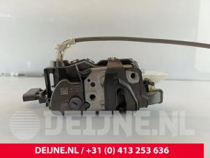 Opel Combo Door lock mechanism 2-door, left O204267 photo 3