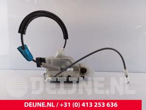 Opel Combo Door lock mechanism 2-door, left O204267 photo 2