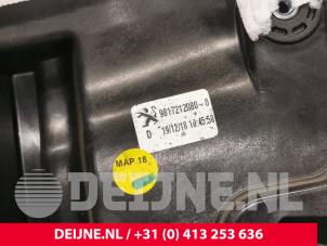 Opel Combo Ruitmechaniek 2Deurs rechts-voor O204271 foto 2