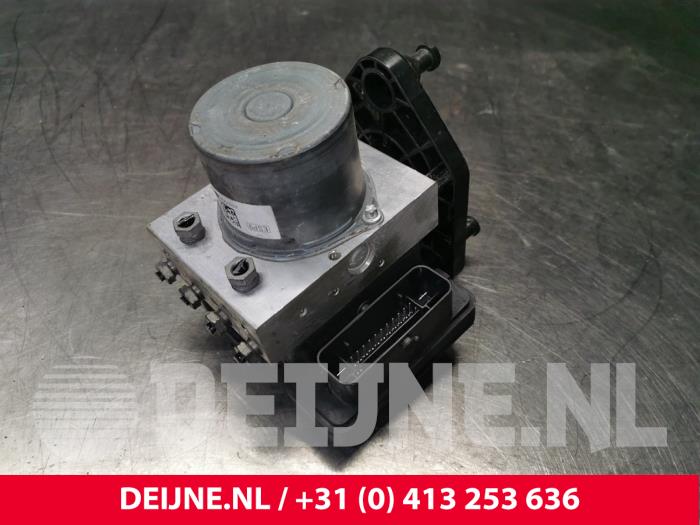Mercedes Sprinter ABS pump O204295