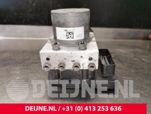 Mercedes Sprinter ABS Pumpe O204295 foto 2