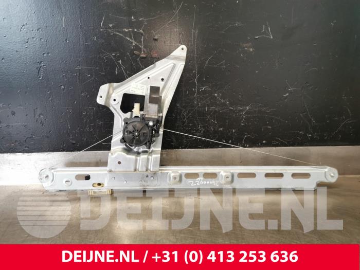 Mercedes Sprinter Fenstermechanik 2-türig links vorne O204343