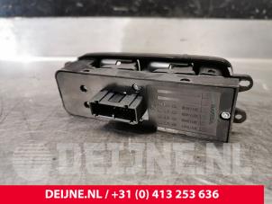 Volvo V50 Electric window switch O204391 photo 2