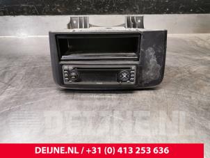 Gebruikte Radio Volvo S60 I (RS/HV) Prijs € 30,00 Margeregeling aangeboden door van Deijne Onderdelen Uden B.V.