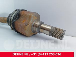 Volvo V70 Front drive shaft, left O204468 photo 3