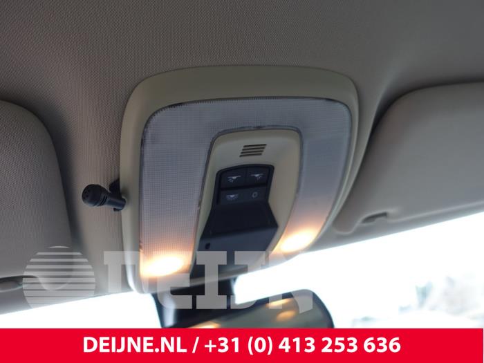 Volvo V70 Interior lighting, front O204479