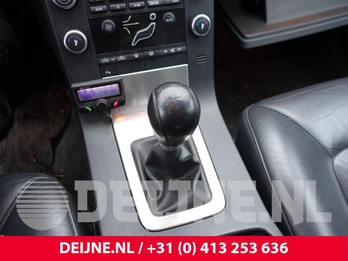 Gebruikte Pook Volvo V70 (BW) 2.0 16V Flexifuel Prijs € 75,00 Margeregeling aangeboden door van Deijne Onderdelen Uden B.V.