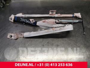 Tesla Model S Airbag Himmel links O204667 foto 2