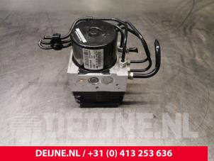 Volvo V70 ABS Pumpe O204670 foto 2