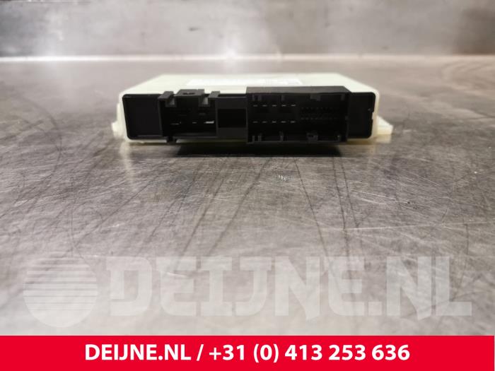 Gebruikte Computer Adblue Mercedes Sprinter 3,5t (907.6/910.6) 311 CDI 2.1 D RWD Prijs € 90,75 Inclusief btw aangeboden door van Deijne Onderdelen Uden B.V.