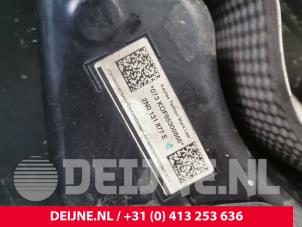 Volkswagen Crafter Adblue tank O204915 foto 3