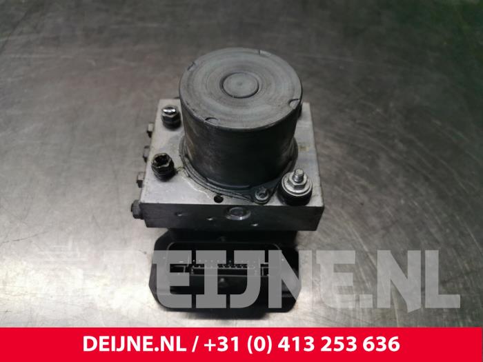 Gebruikte ABS Pomp Volkswagen Crafter (SY) 2.0 TDI FWD Prijs € 302,50 Inclusief btw aangeboden door van Deijne Onderdelen Uden B.V.