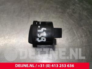 Volkswagen Crafter Licht Schakelaar O204992 foto 2