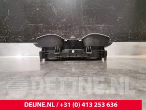 Volkswagen Crafter Kilometerteller KM O204964 foto 2