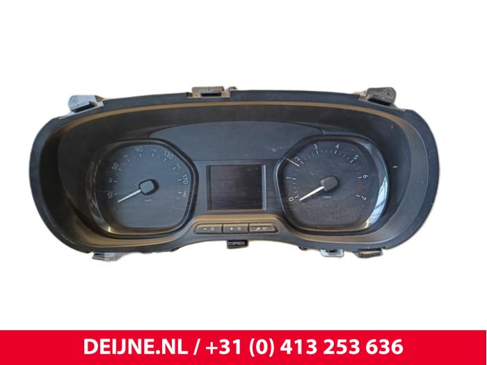 Toyota Pro-Ace Tacho - Kombiinstrument KM O205026