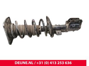 Toyota Pro-Ace Schokdemperpoot links-voor O205038 foto 2