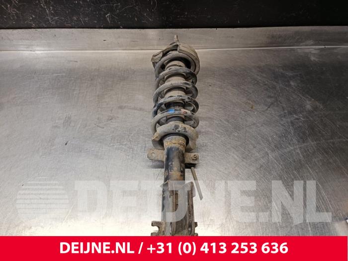 Renault Trafic Schokdemperpoot links-voor O205249