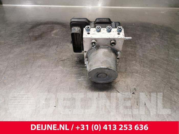 Gebruikte ABS Pomp Mercedes Vito (447.6) 1.6 111 CDI 16V Prijs € 278,30 Inclusief btw aangeboden door van Deijne Onderdelen Uden B.V.