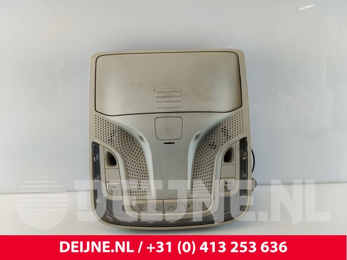Mercedes Vito Interior lighting, front O205289
