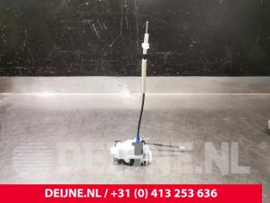 Gebruikte Deurslot Mechaniek 2Deurs rechts Opel Combo 1.3 CDTI 16V ecoFlex Prijs € 36,30 Inclusief btw aangeboden door van Deijne Onderdelen Uden B.V.