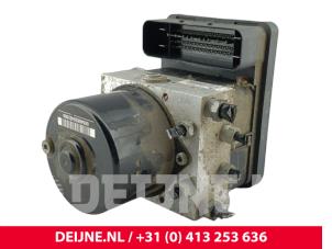 Volvo V50 ABS pump O205438 photo 2