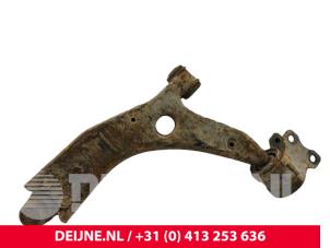 Volvo V50 Front lower wishbone, right O205454 photo 2