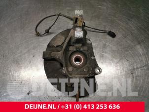 Volvo V70 Knuckle, front left O205555 photo 2