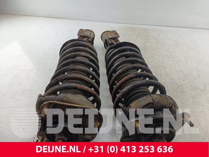 Volvo 850 Stoßdämpferstrebe links vorne O205804