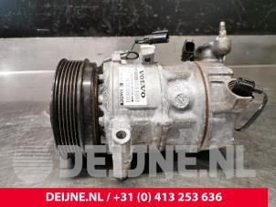 Volvo V40 Air conditioning pump O206026 photo 2